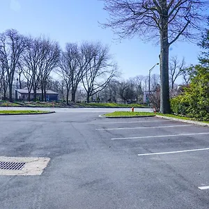 https://family-and-pet-friendly-franklin-park-location.columbusohiohotels.org
